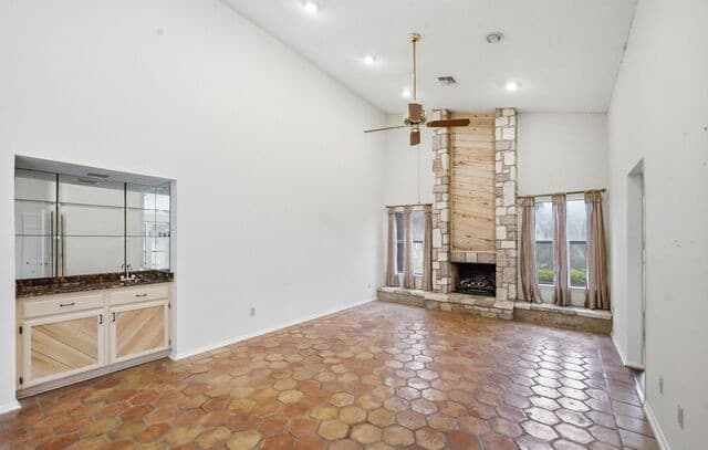 3-bedroom rental at 6310 Spindrift in Windcrest, TX — photo 5