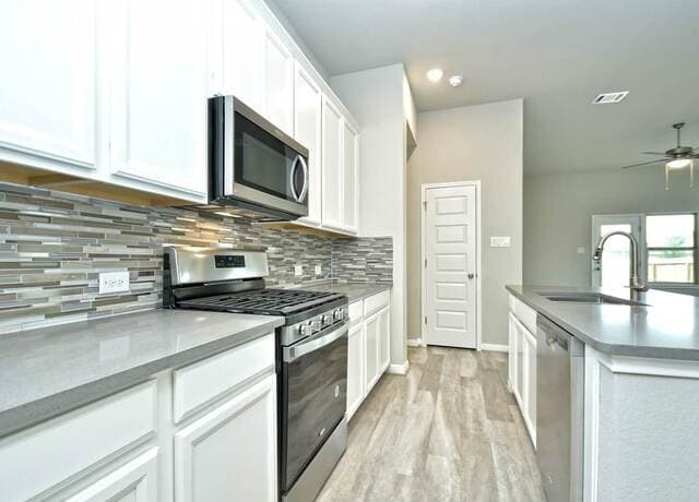 3-bedroom rental at 6435 Prince Howard in San Antonio, TX — photo 3