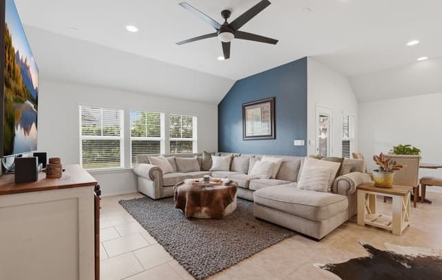 3-bedroom rental at 9158 Curling Post in Schertz, TX — photo 5