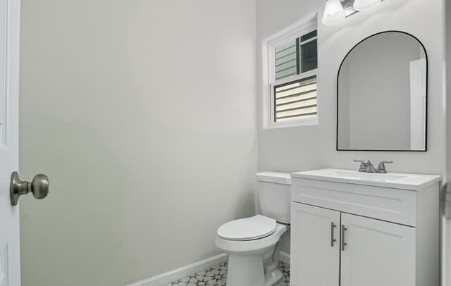3-bedroom rental at 1958 E Crockett in San Antonio, TX — photo 5
