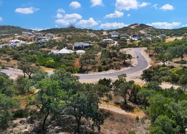 rental at 23422 Tres Arroyos in San Antonio, TX — photo 1