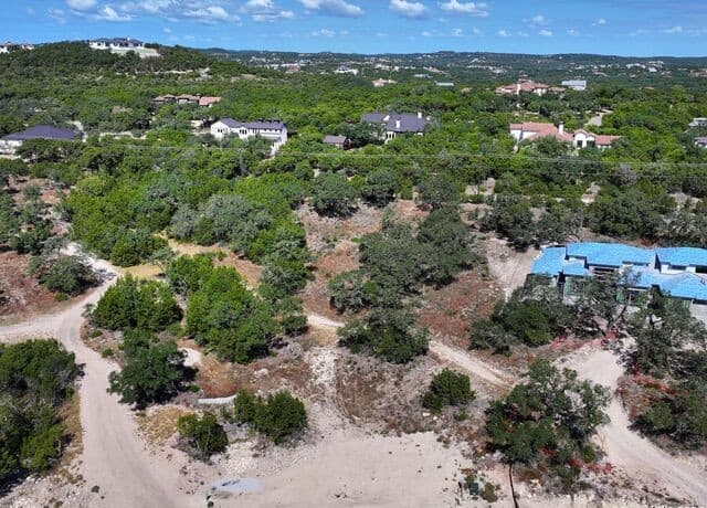 rental at 23422 Tres Arroyos in San Antonio, TX — photo 2