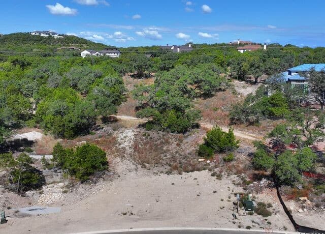 rental at 23422 Tres Arroyos in San Antonio, TX — photo 3