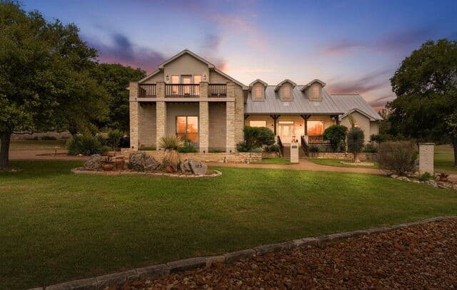 4-bedroom rental at 123 Grosbeak Dr in Spring Branch, TX — photo 1