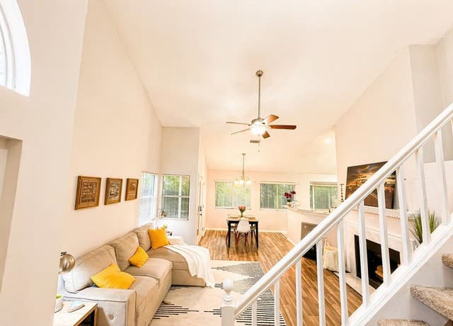 3-bedroom rental at 4234 Birch Tree St in San Antonio, TX — photo 3