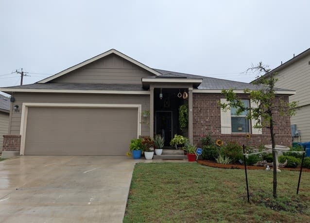 3-bedroom rental at 7038 Emerald in San Antonio, TX — photo 1