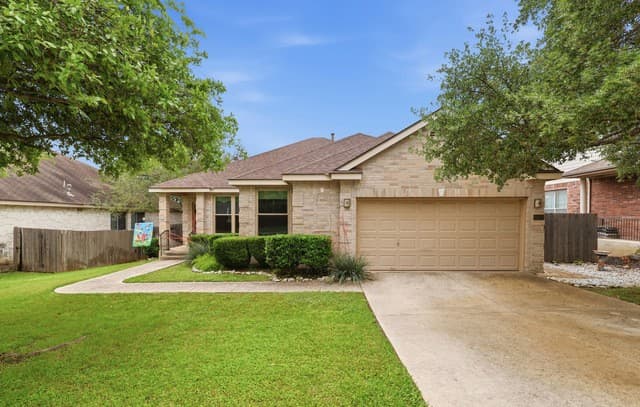 3-bedroom rental at 22307 Lavaca Creek in San Antonio, TX — photo 1
