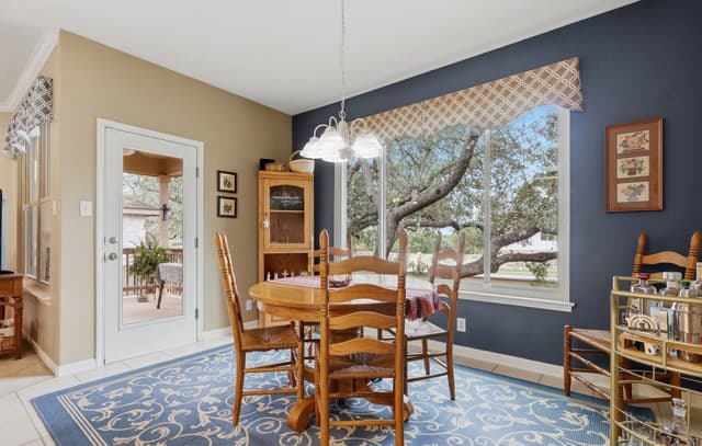3-bedroom rental at 22307 Lavaca Creek in San Antonio, TX — photo 4