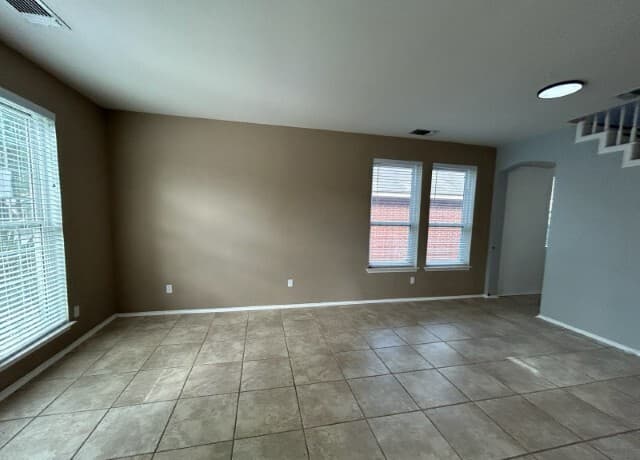 4-bedroom rental at 268 Fawn Ridge in Cibolo, TX — photo 3