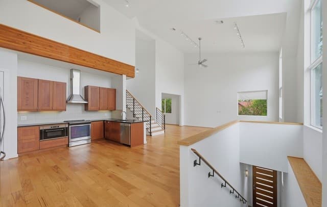 rental at 128 Marcia Pl in Alamo Heights, TX — photo 5