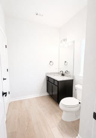 4-bedroom rental at 8710 Kallison Arbor in San Antonio, TX — photo 4