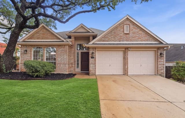4-bedroom rental at 24934 Crescent Trce in San Antonio, TX — photo 1