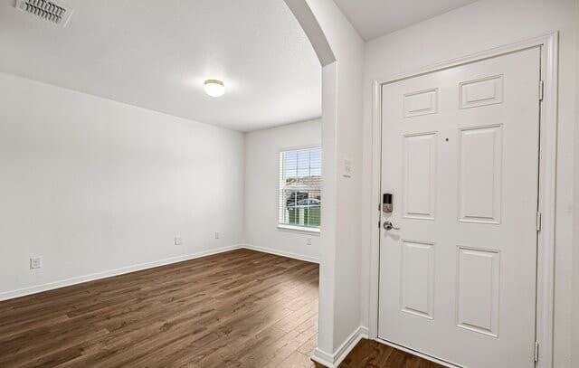 3-bedroom rental at 6746 Sabinal in San Antonio, TX — photo 4