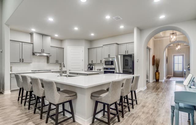 3-bedroom rental at 28331 Charlotte Cove in San Antonio, TX — photo 1