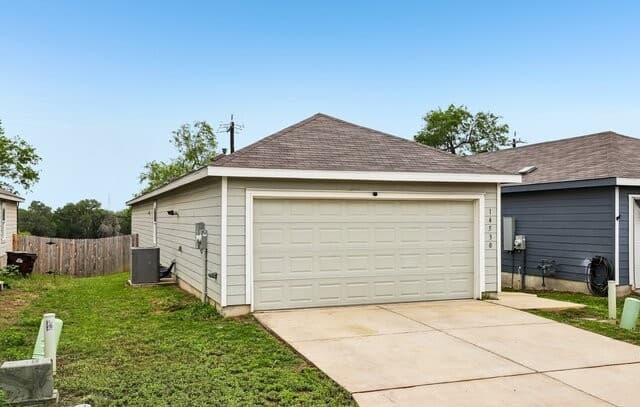 3-bedroom rental at 14530 Source Circle in San Antonio, TX — photo 2