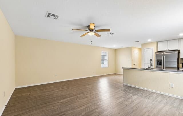 3-bedroom rental at 14530 Source Circle in San Antonio, TX — photo 5