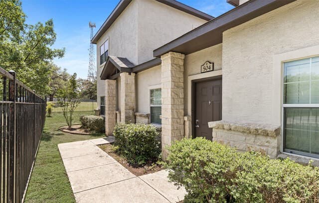 rental at 1000 Diamond Dr in Boerne, TX — photo 3