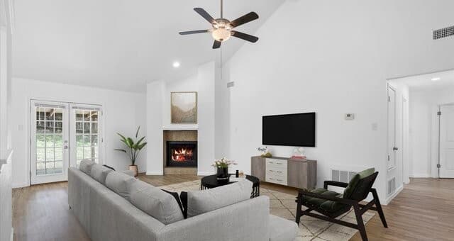 3-bedroom rental at 14614 Highland Rdg in San Antonio, TX — photo 1