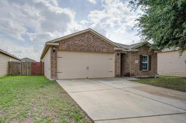 3-bedroom rental at 12270 Stratsburg in San Antonio, TX — photo 1