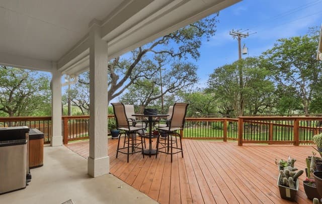 4-bedroom rental at 19203 Brannan Blf in San Antonio, TX — photo 3