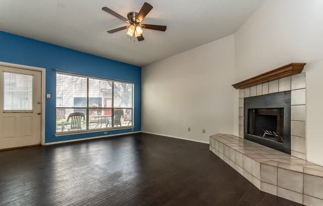 2-bedroom rental at 829 W Bitters Rd Unit 401 in San Antonio, TX — photo 5
