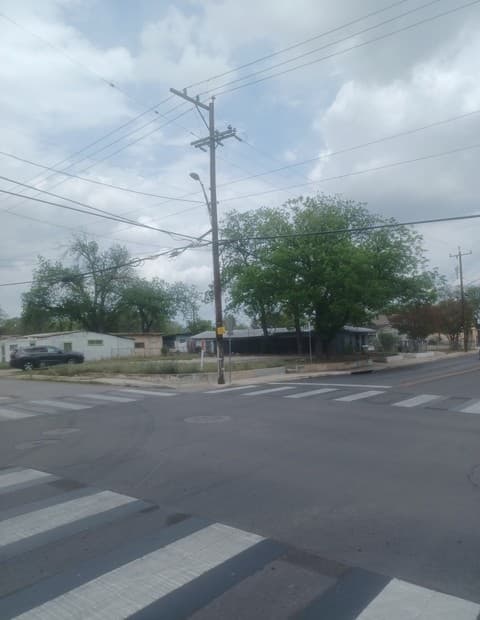 rental at 1537 Saltillo in San Antonio, TX — photo 4