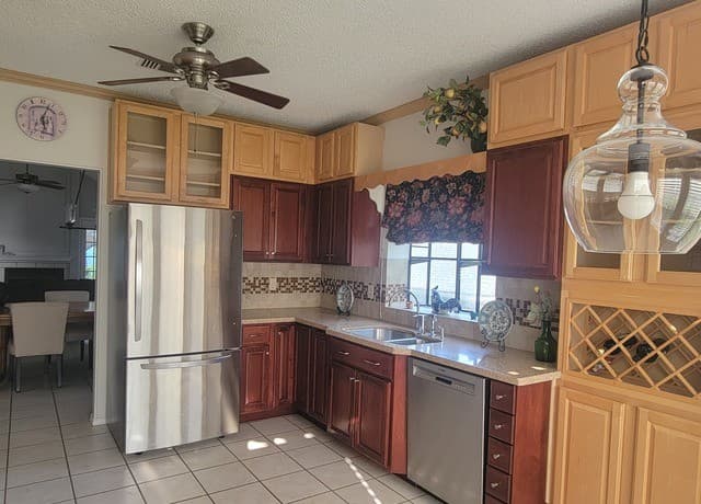 3-bedroom rental at 15035 Miss Ellie Dr in San Antonio, TX — photo 5