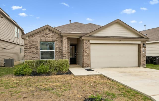 4-bedroom rental at 634 Bean Bnd in San Antonio, TX — photo 2