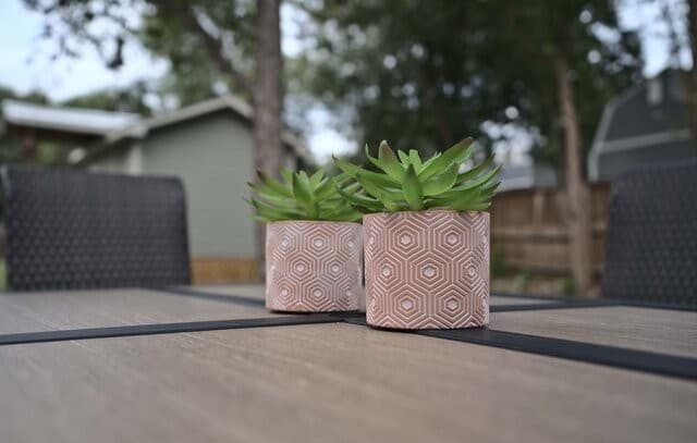 2-bedroom rental at 521 Dawson St in San Antonio, TX — photo 5