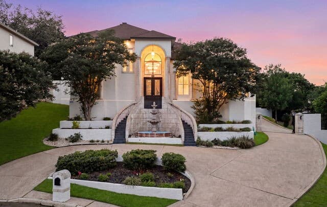 3-bedroom rental at 3 Benchwood Cir in San Antonio, TX — photo 1