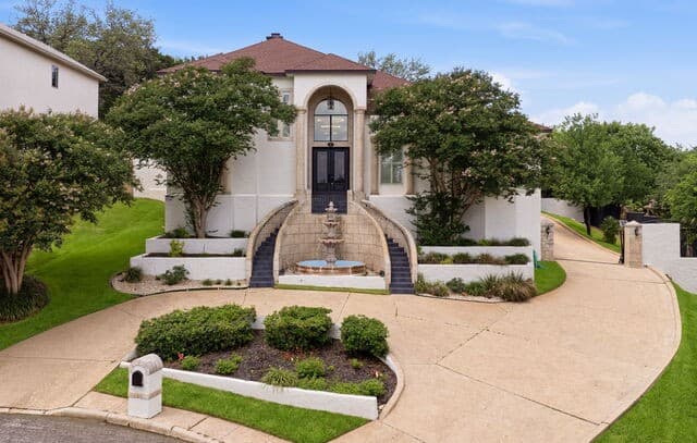 3-bedroom rental at 3 Benchwood Cir in San Antonio, TX — photo 4