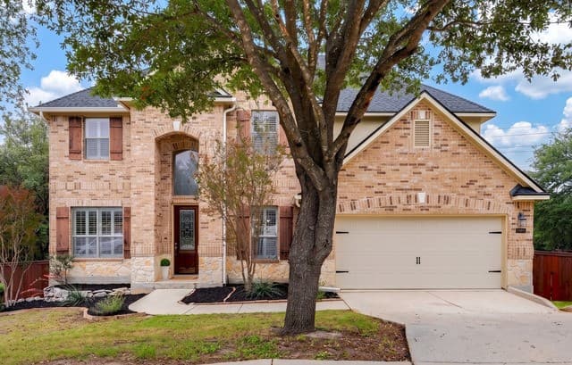 4-bedroom rental at 18807 Salado Cyn in San Antonio, TX — photo 1