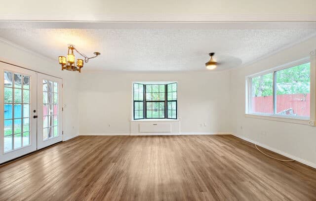 3-bedroom rental at 12006 El Sendero St in San Antonio, TX — photo 5