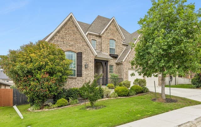 5-bedroom rental at 25847 Warbler View in San Antonio, TX — photo 4