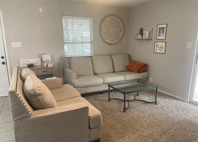 3-bedroom rental at 4719 Crystal Farm in San Antonio, TX — photo 3