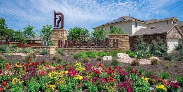 5-bedroom rental at 12306 Horowitz in San Antonio, TX — photo 4