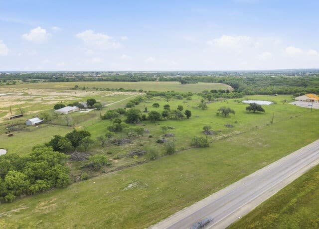 rental at 1764 E Loop 1604 S in Adkins, TX — photo 1