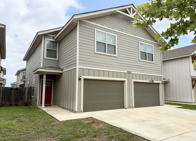 rental at 10343 Lynwood Branch in San Antonio, TX — photo 1