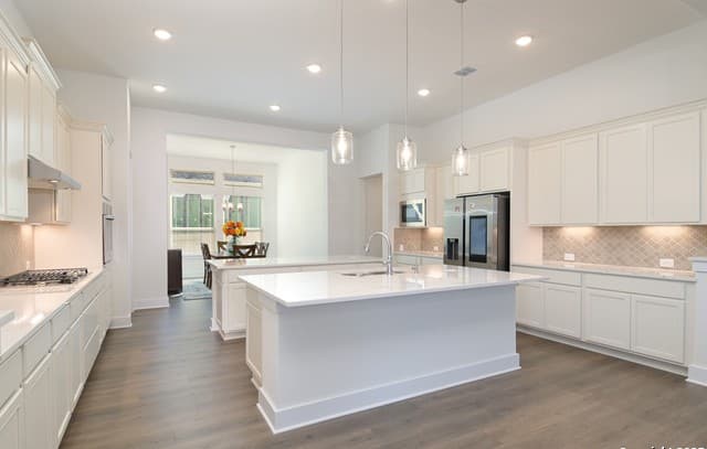 4-bedroom rental at 524 Cotorra Springs in Cibolo, TX — photo 2