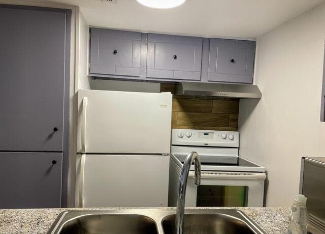 2-bedroom rental at 6611 Southpoint St Unit 126B in San Antonio, TX — photo 4