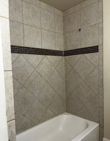 2-bedroom rental at 1815 Bronte St in San Antonio, TX — photo 5