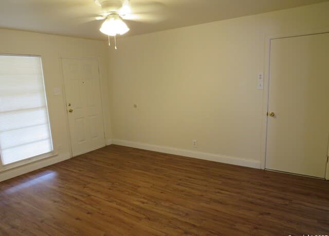 3-bedroom rental at 419 Anton Dr in San Antonio, TX — photo 3