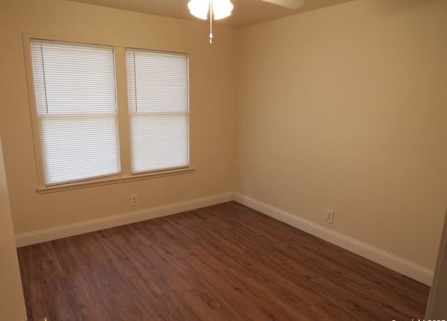 3-bedroom rental at 419 Anton Dr in San Antonio, TX — photo 5