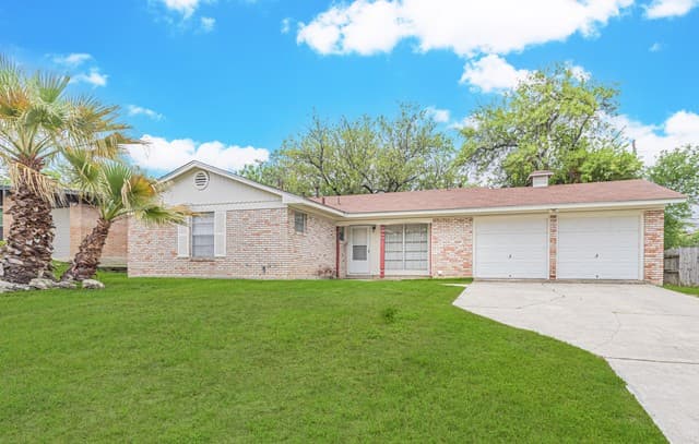 3-bedroom rental at 4714 Allegheny Dr. in San Antonio, TX — photo 2