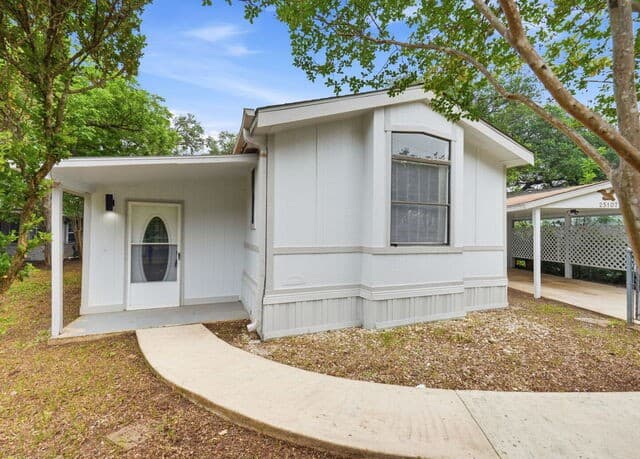 rental at 25107 Ada Mae St in San Antonio, TX — photo 4