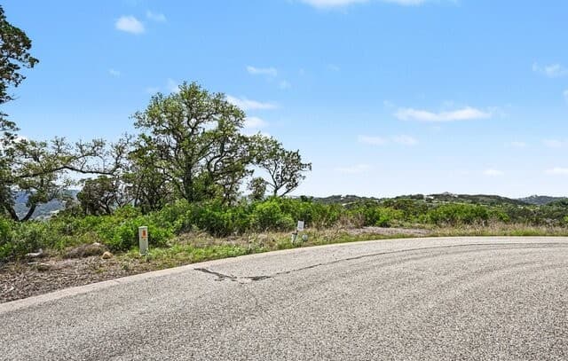 rental at 434 Pr 1751 in Mico, TX — photo 4