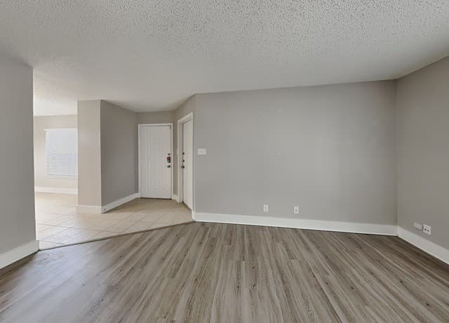 3-bedroom rental at 8338 Morning in Converse, TX — photo 3