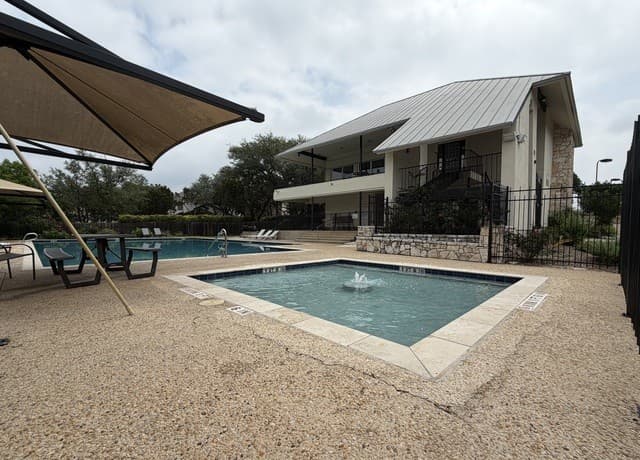 rental at 6515 Buffalo Hls in San Antonio, TX — photo 4