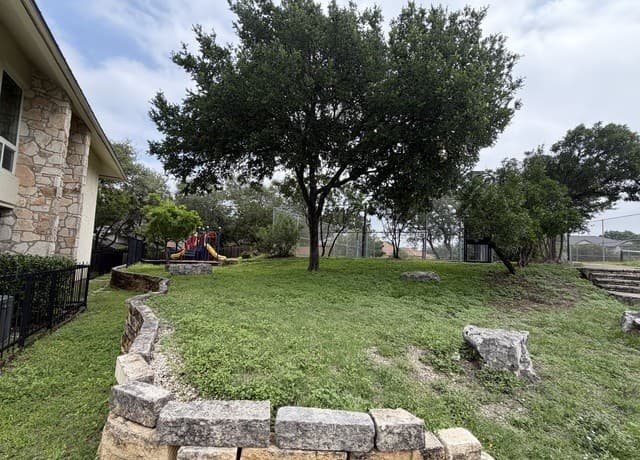 rental at 6515 Buffalo Hls in San Antonio, TX — photo 5