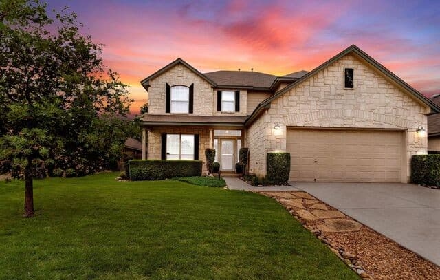 4-bedroom rental at 9223 Tay Dr in Helotes, TX — photo 1